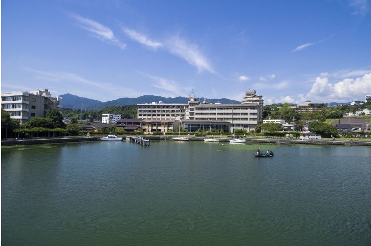 びわこ緑水亭外観